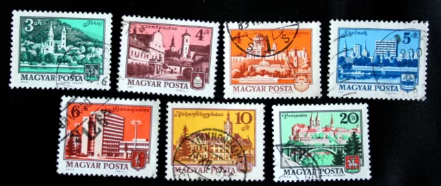 lot, série de 7 timbres stamps** monument architecture Hongrie magyar 1973 O TBE
