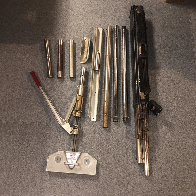 16 Piece Roberts Master Power Carpet Stretcher Kit Model 10-240 16 Piece Roberts Master Power Carpet Stretcher Kit Model 10-240
