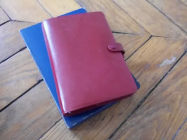 Filofax -Windsor- très bon etat-Cuir véritable-médium 