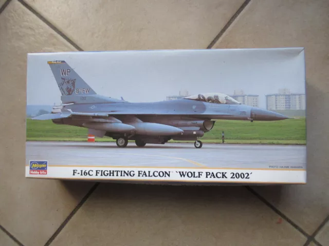 F-16C FALCON " WOLF PACK 2002 ", HASEGAWA, 1/72, réf: 00631, ( airfix, heller ).