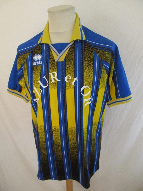 Maillot du Sporting Club de Toulon. Porté dans les catégories juniors du club fin des années 80