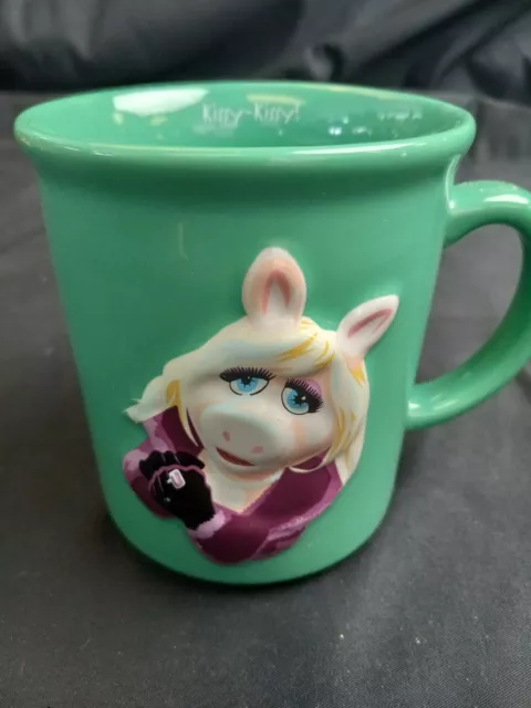 Miss Piggy "Kissy Kissy" Sculpted Mug 2002 Jim Henson Muppet's Encore Group