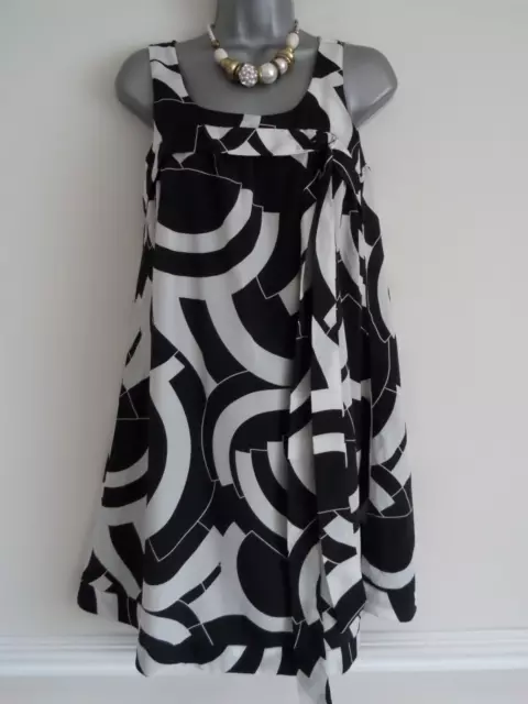 Vero Moda Black & White Sleeveless Circle Print Mini Dress Size S