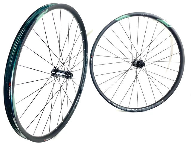 Laufradsatz  Newmen A30 SL evolution 29"   Lightweight NEU 1720g 30mm Enduro
