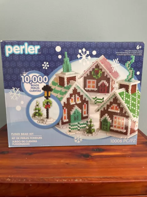 Perler Bead Kit 3d Fuse Kit 10006 Pieces Gingerbread House Santa's Workshop  NEW