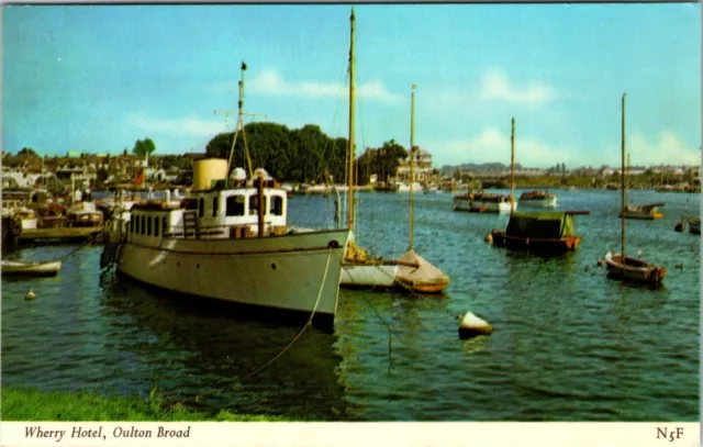 Vintage 1960s Suffolk Carte Postale, Wherry Hôtel, Oulton Large, Bateaux YQ4