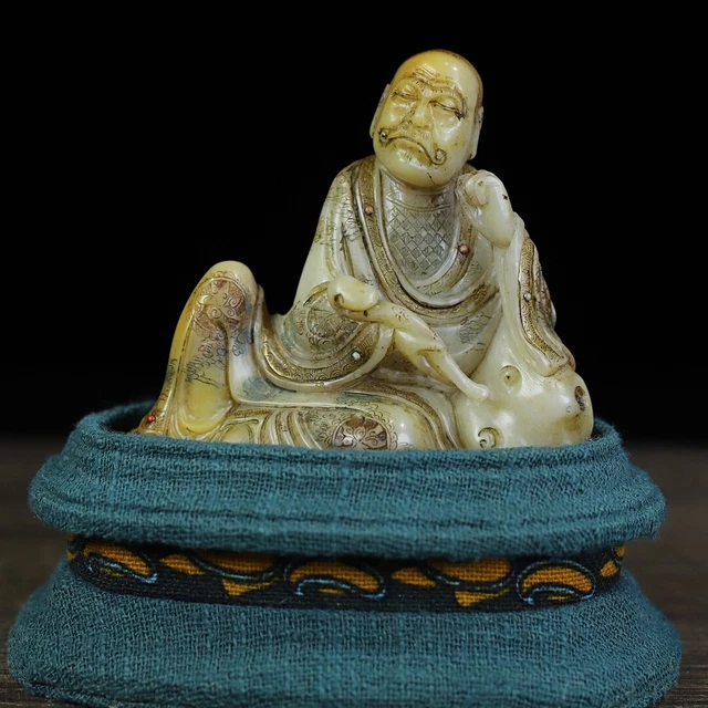 Chinese Exquisite Handmade Arhat Carving Shoushan Stone Statue
