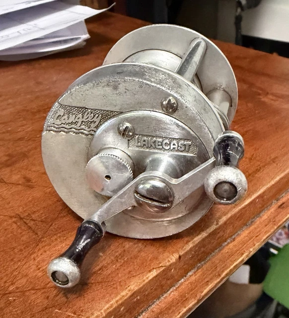 LANGLEY DELUXE LAKECAST FISHING REEL VINTAGE Deluxe Lakecast Model