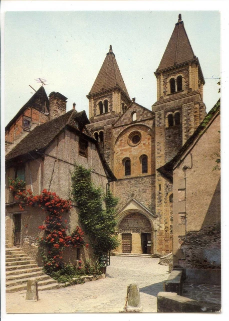 CP 12 AVEYRON - Conques - Eglise Sainte-Foy - La façade