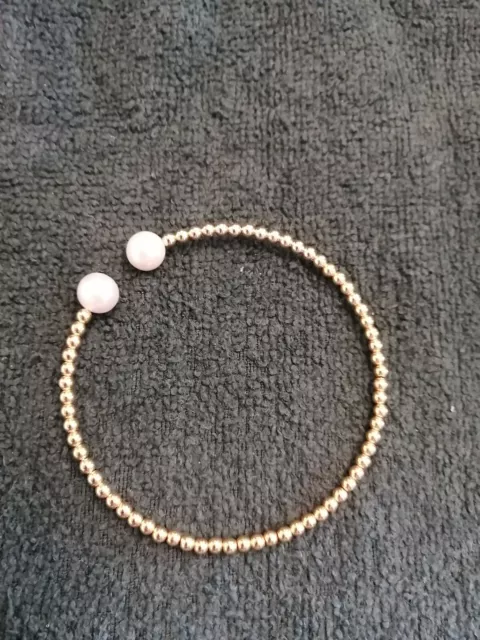 Crazy deal!! Solid 18 karat gold and genuine Pearl snap on bangle!! Lifetime!!!!