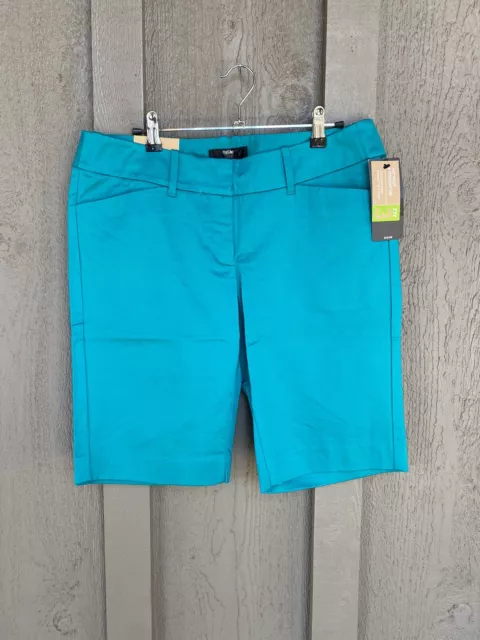 NWT Womens MOSSIMO Mid-Rise, Straight Hip, Turquoise, Bermuda Shorts. Sz. 8