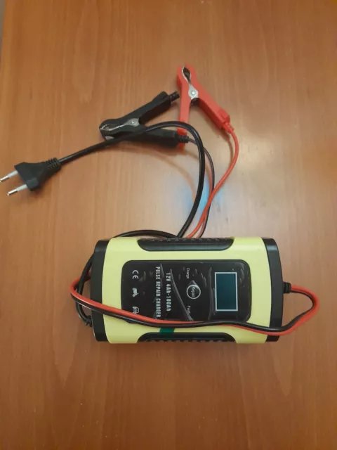 12V 4Ah-100Ah Pulse Repair Battery Charger Ladegerät für Autos und Motorräder