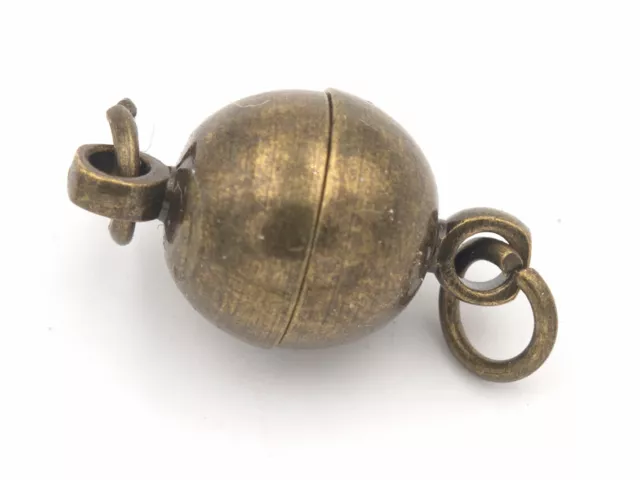 Magnetverschlüsse aus Messing in antik bronzefarben 2er Set von Vintageparts