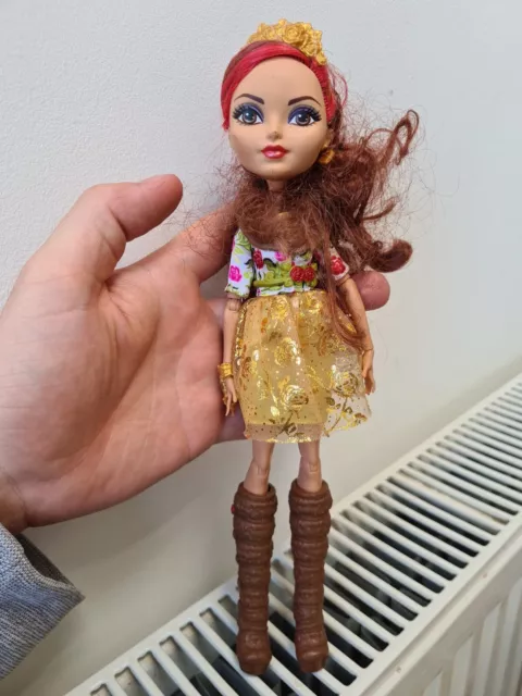 Ever After High First Chapter Rosabella Beauty Doll Girl Excellent