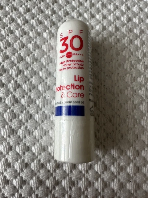 Bastoncino protezione labbra ribes nero Ultrasun campo di protezione labbra 30 protezione solare