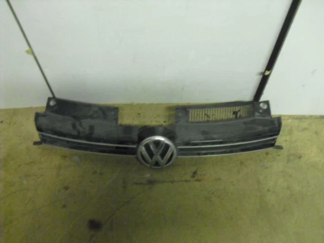 Calandre VOLKSWAGEN GOLF 4 1.9 TDI - 8V TURBO /R:20738005