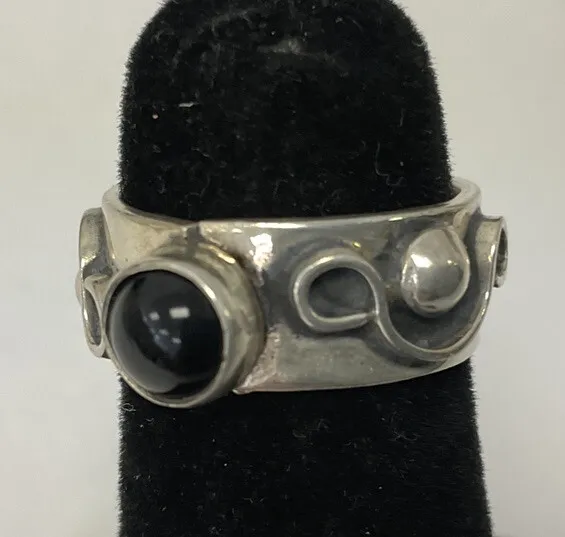 Sterling Silver 925 Black Onyx Ring Size 5.75 Mexico EZ2760