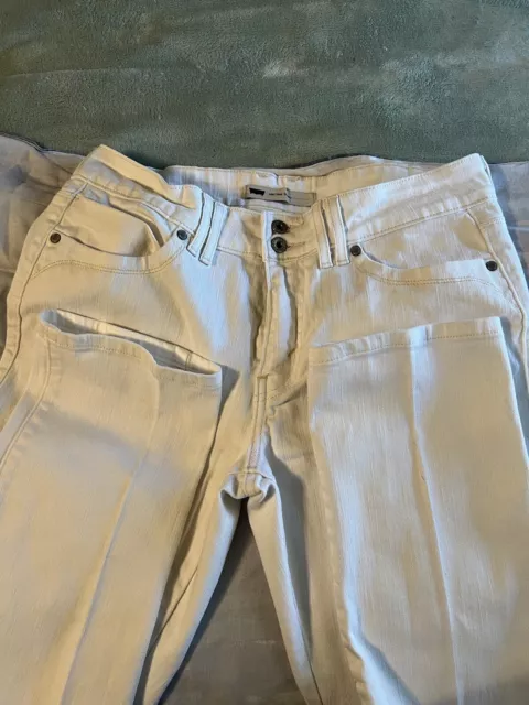 🌸Women’s Levi’s Jeans White Size 12S Mid Rise Skinny