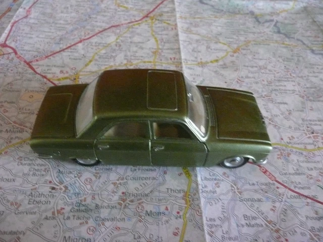 Dinky Toys Atlas N°1428 - Peugeot 304 Berline Blanche - 1/43 En Boîte