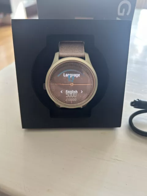 Garmin hybrid smartwatch Vivomove Style