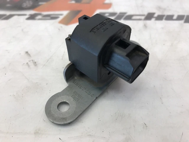 MITSUBISHI L200 LATERAL acceleration sensor Part number mn102454 2006 ...