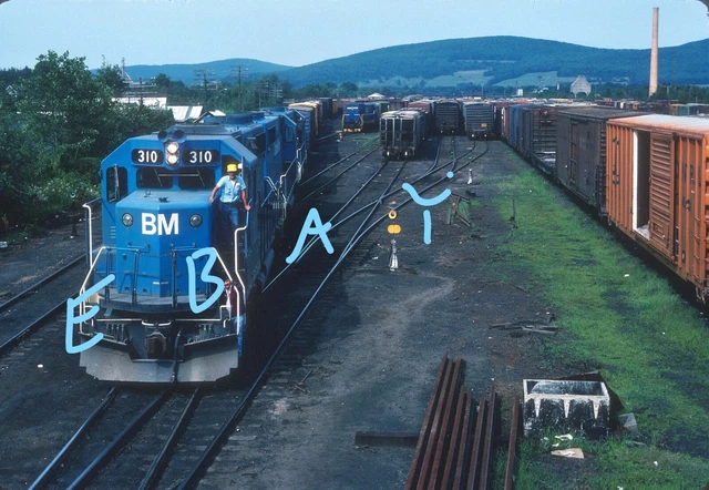 Delaware & Hudson D&H B&M GP40-2 NE-74 Oneonta NY 1974 Original Kodachrome