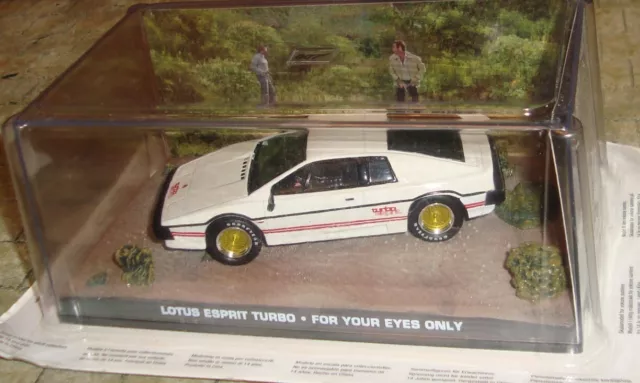 Lotus Esprit Turbo Car - For Your Eyes Only -  James Bond 007 - 1:43 - Unopened