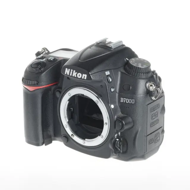 Nikon D7000 Gehäuse ca. 52.000 Ausl. Kamera