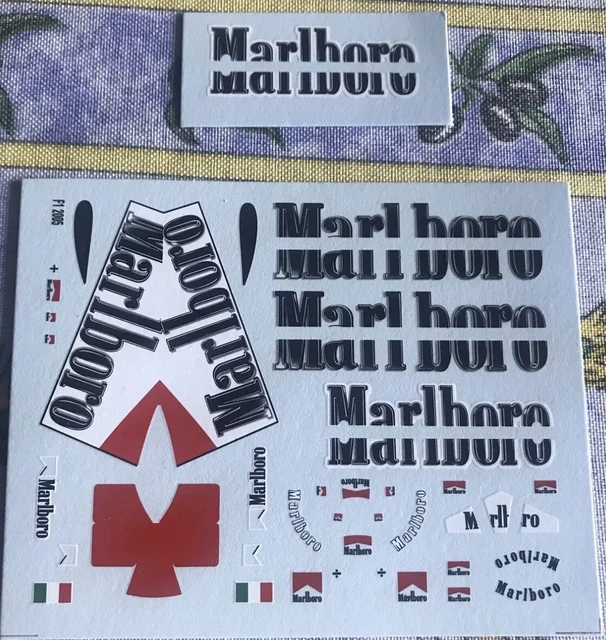 Décalcomanies (decals) Anciennes Pour Modèle Réduit Ferrari à L'échelle 1/43 - Chiffres Vintage - Occasion