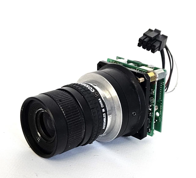 Occasion – Objectif Cosmicar TV Pentax 4mm F/1.2 Monture M25 (Réf#Y-521) – Parfait Pour La Vidéo