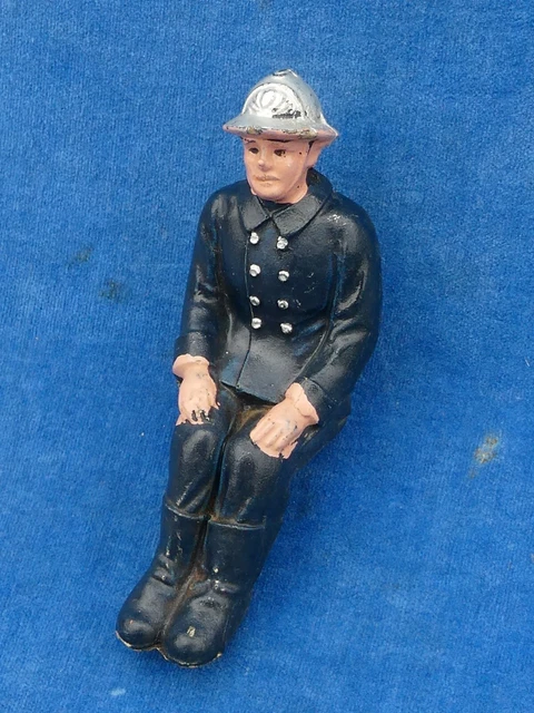 PARADE réf. 15 - Simca Cargo FPT Gugumus pompiers avec boite