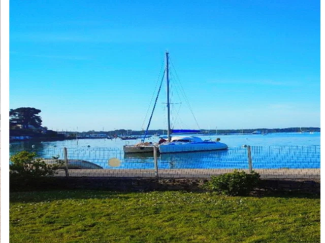 Superbe maison face à la mer sur l’île aux moines avec vue imprenable