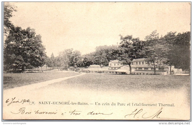 58 SAINT HONORE LES BAINS - un coin de l'etablissement thermal