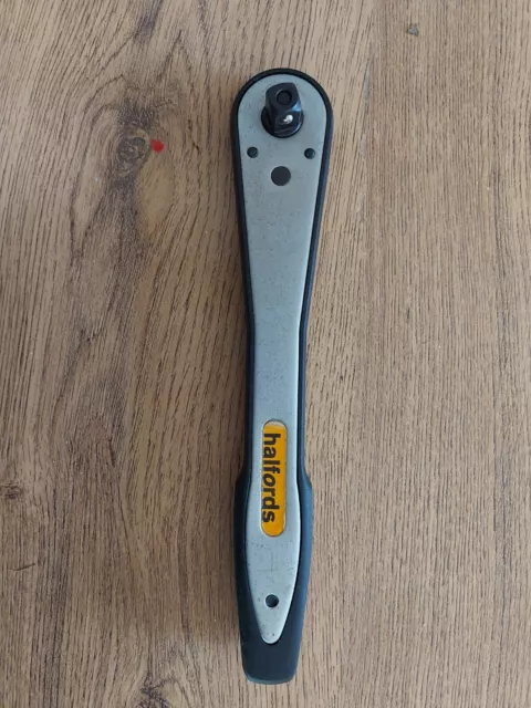 Halfords quick release sale