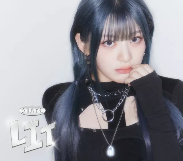 Pre-order STAYC LIT Seeun Solo Edition CD Japan 3rd Single UPCH-89559