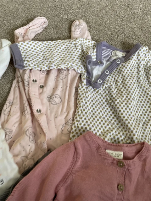 baby girl  clothes bundle aged 0-3 months 4