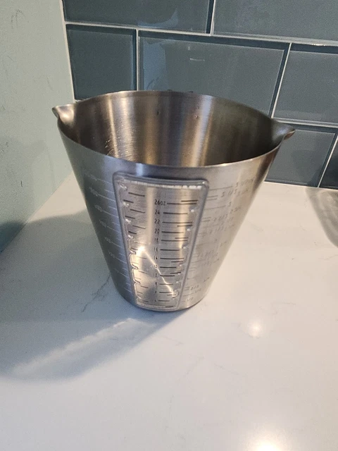 AMCO Measuring Beaker With Handle And Two Spouts 18/8 Stainless Steel 4 Cup VGC