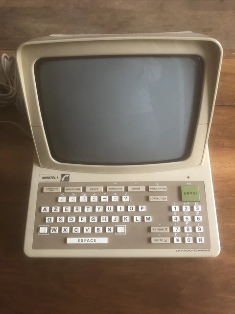 Ancien Minitel 9 NFZ 300 – La Radiotechnique – Modem Retournable – Année 1984