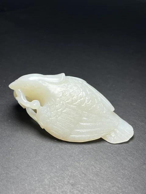 Chinese Exquisite Handmade bird carving Hetian Jade Statue