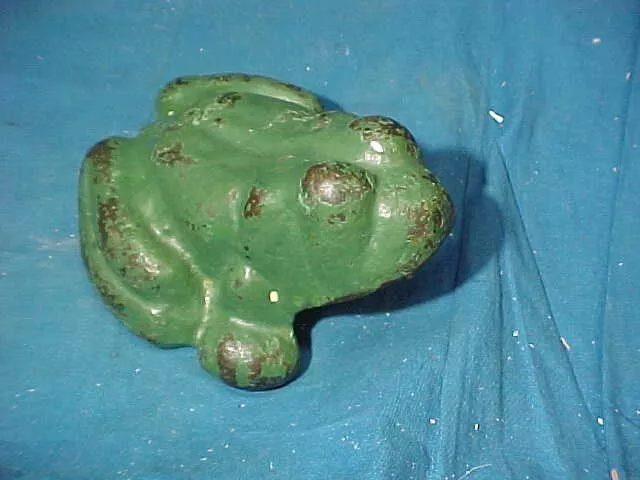 1920s FROG Figural CAST IRON DOORSTOP Old  GREEN PAINTED Surface
