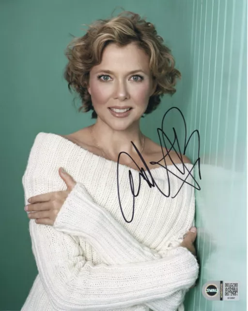 Annette Bening Signed Sexy Photo  Film Autographs (1), Also Swau