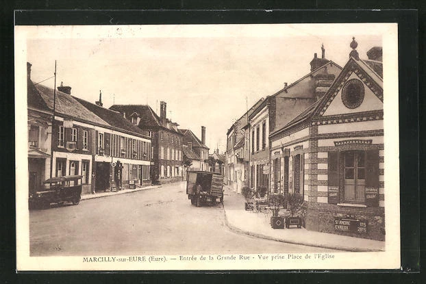 CPA Marcilly-sur-Eure, Entree de la Grande Rue, Vue prise Place de l´Eglise