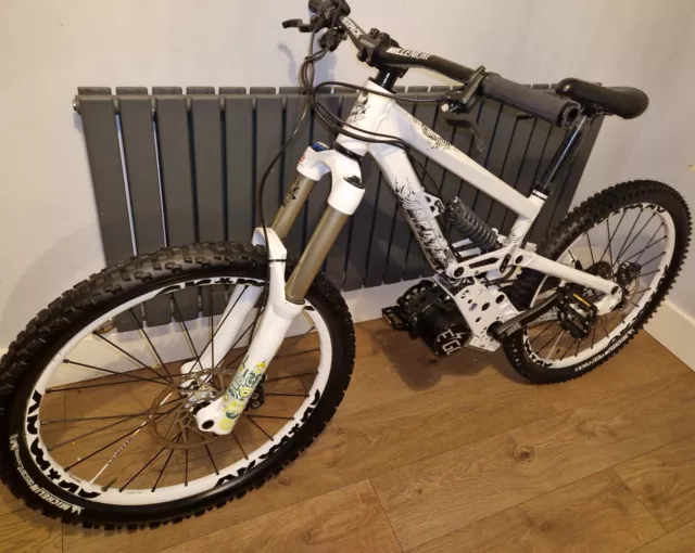 Scott sales voltage downhill