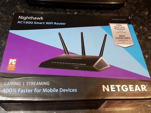Nighthawk Netgear AC1900 router WiFi intelligente giochi streaming dispositivi mobili