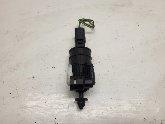 Pompe lave glace avant RENAULT CLIO Essence occasion Pompe lave glace avant RENAULT CLIO Essence occasion