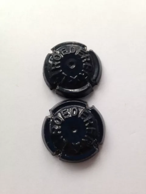 2CAPSULES DE CHAMPAGNE ROEDERER ESTAMPÉES No71 BLEU NOIR +1 BLEU NOIR FONCE RARE