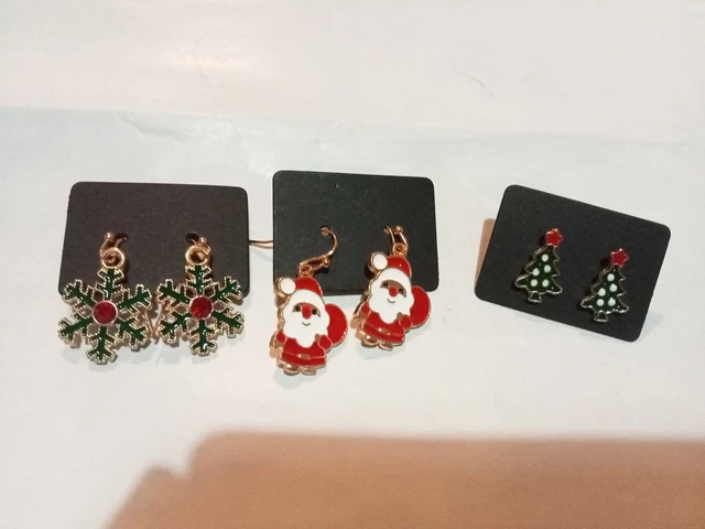 3 Pairs Of Christmas Earrings X