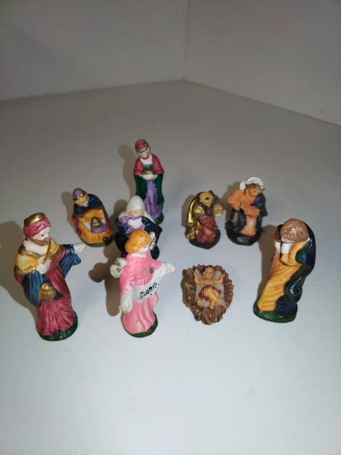 Nativité 9 santons résine peinte avec berger et rois mages 24 cm | vente en ligne sur HOLYART