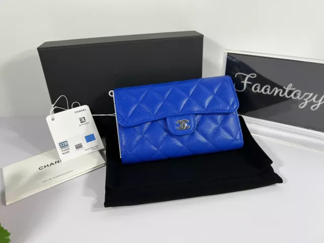 NWT🤎CHANEL CLASSIC MEDIUM Beige Clair Caviar GHW Flap Bag Fullset Receipt  Chip $16,550.00 - PicClick