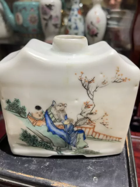 Chinese Antique Hand Painted Porcelain Tea Caddy and character pictures 2